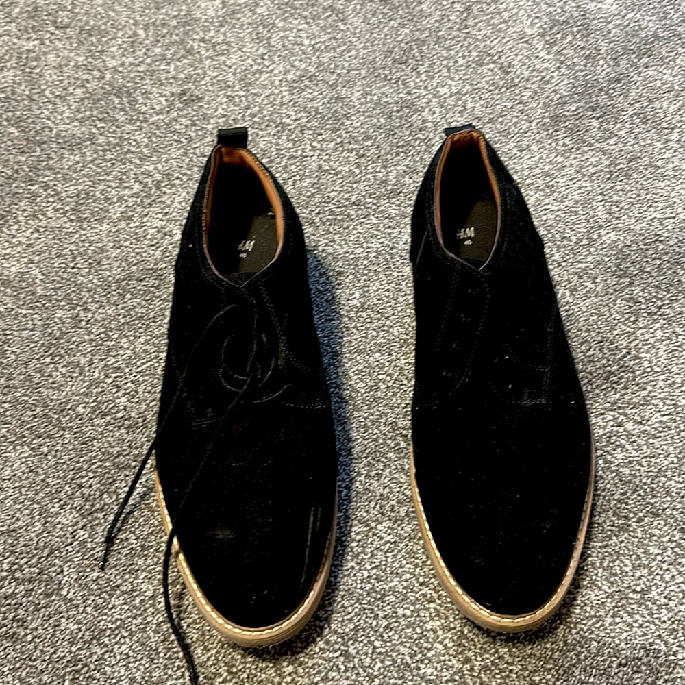 Men’s loafer dress shoes